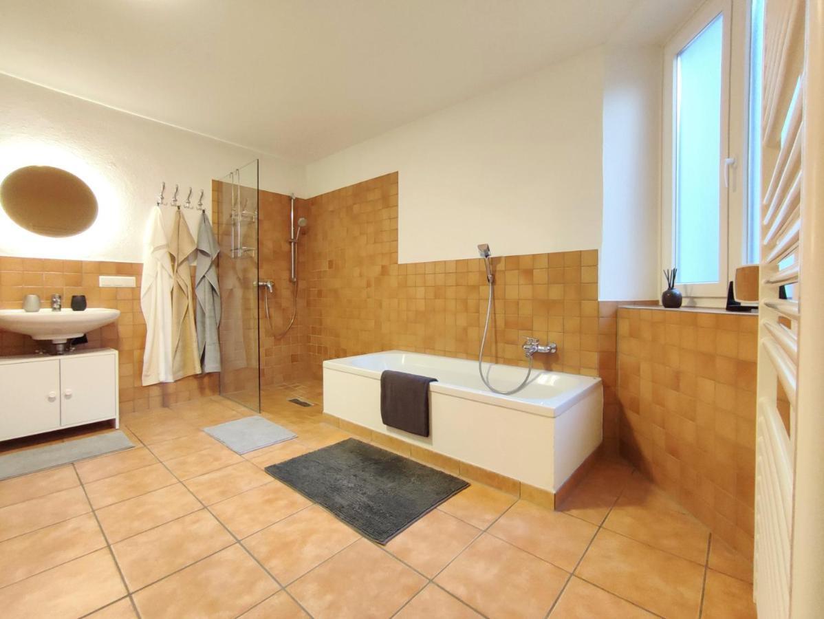 Haus Mediterran - Gemuetliches Ferienhaus 130 M² Fuer Max. 7 Personen Mit Balkon Und Garten Am Bodensee Radolfzell am Bodensee Exterior photo